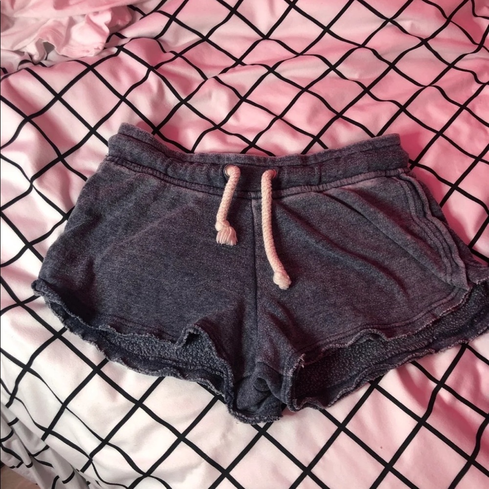 Booty shorts (comfy)